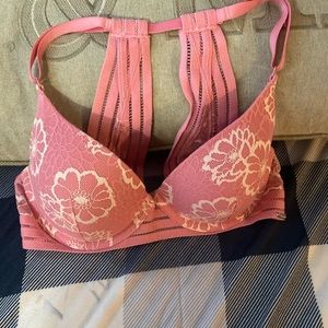 Victoria secret size 32C